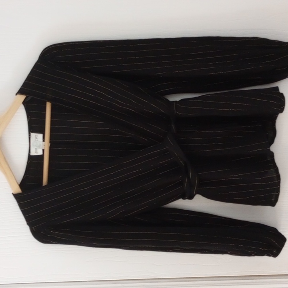JUN & IVY Wrap Long-Sleeve Black and Gold Striped Blouse Top Size Small